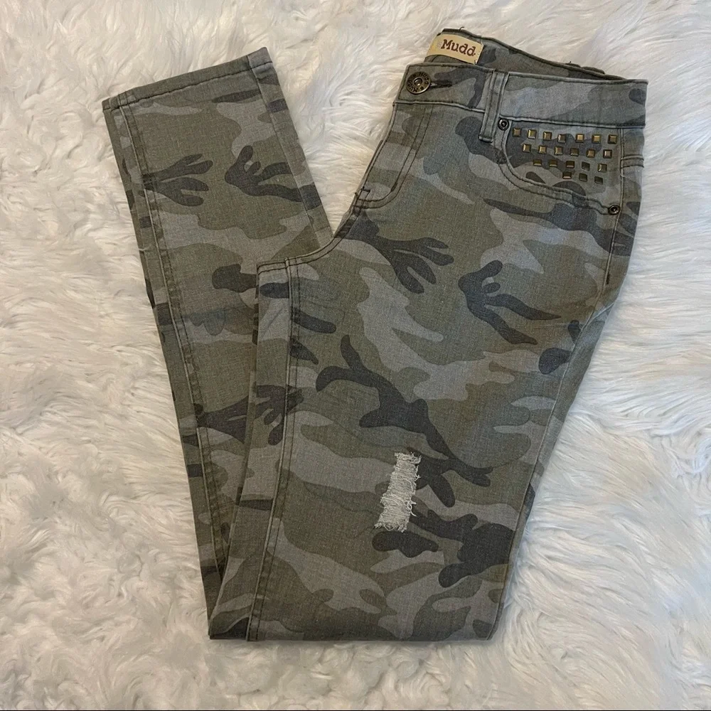 Mudd Girls Super Skinny Jeans Pants Camo print with studs 5 pocket Distressed 16